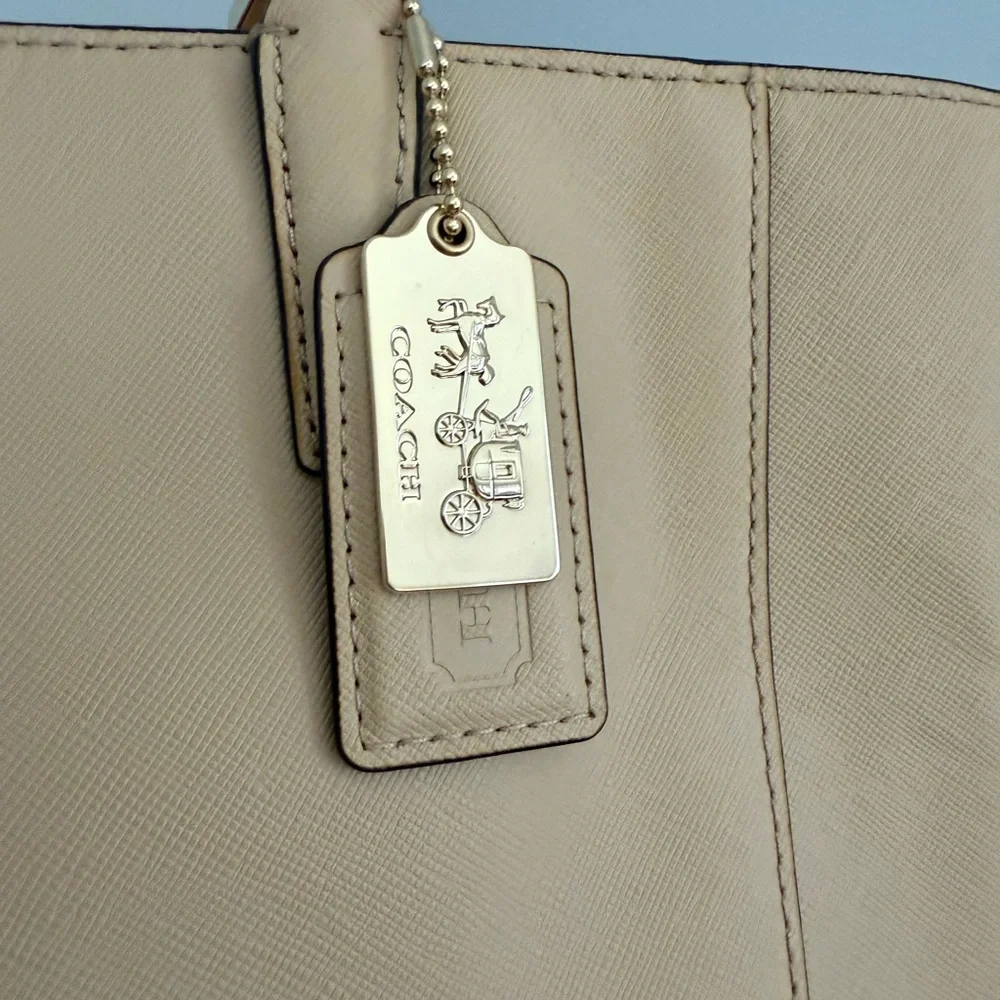 Coach | Madison Saffiano Leather Tote Bag